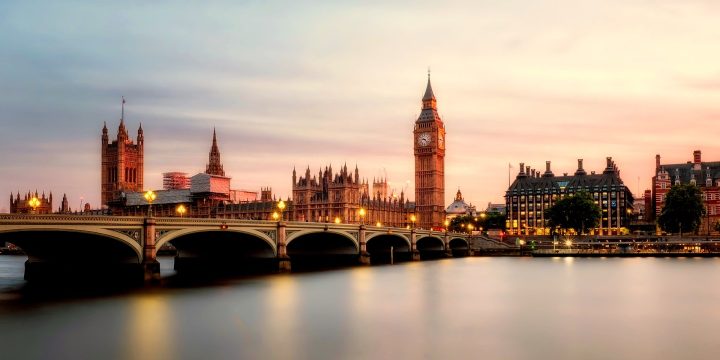london-2393098_1920